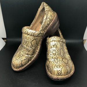 BOC Born Concept snake print leather clogs Size 8